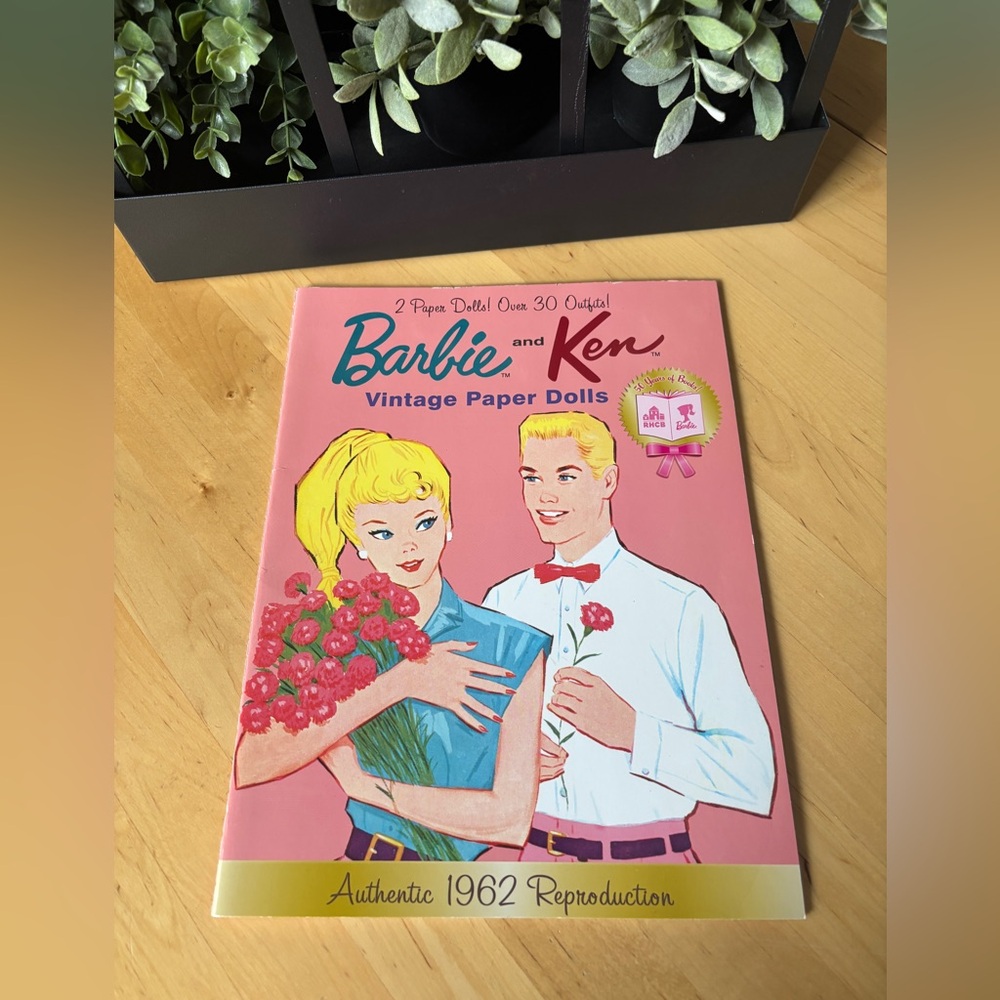 GOLDEN BOOKS Barbie and Ken Vintage Paper Dolls  (1962 Reproduction)